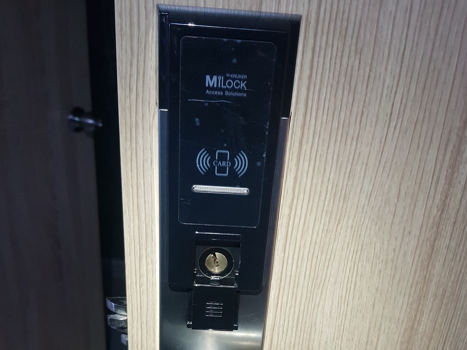 กุญแจ-door-lock-1
