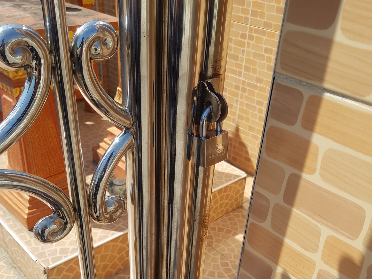 กุญแจ-door-lock-2